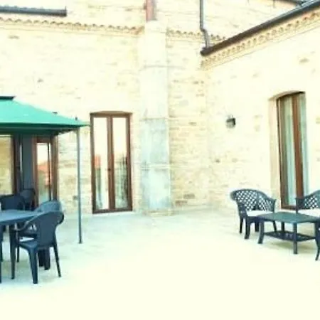 Beb Palazzo Del Conte فندق مبيت وإفطار *